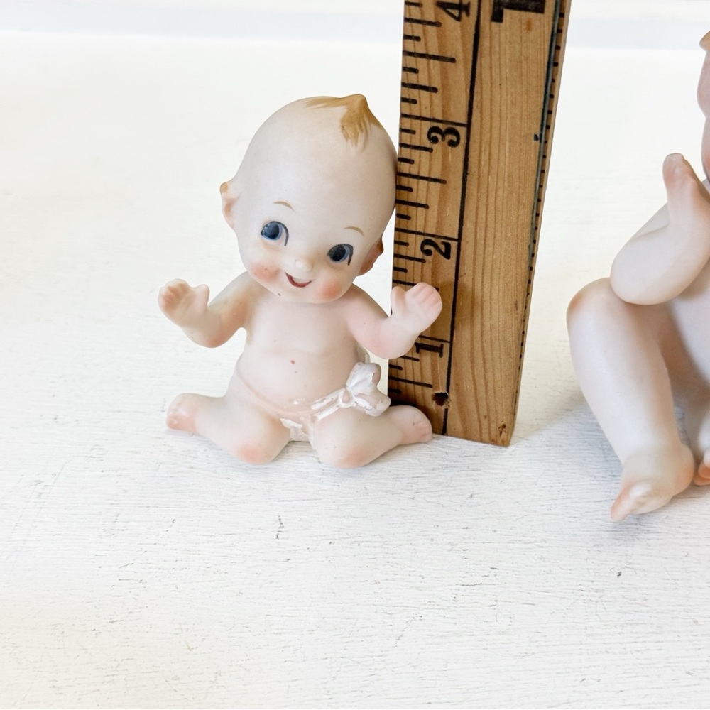 Vintage Lefton Old Porcelain Kewpie Baby Dolls Pouty & Smily Set of Two - Picture 12 of 14